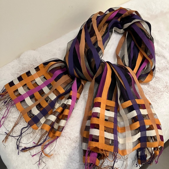 LIGHTWEIGHT SHAWL WRAP SCARF FRINGED ENDS BLACK SHEER COLORED STRIPES - Picture 5 of 13